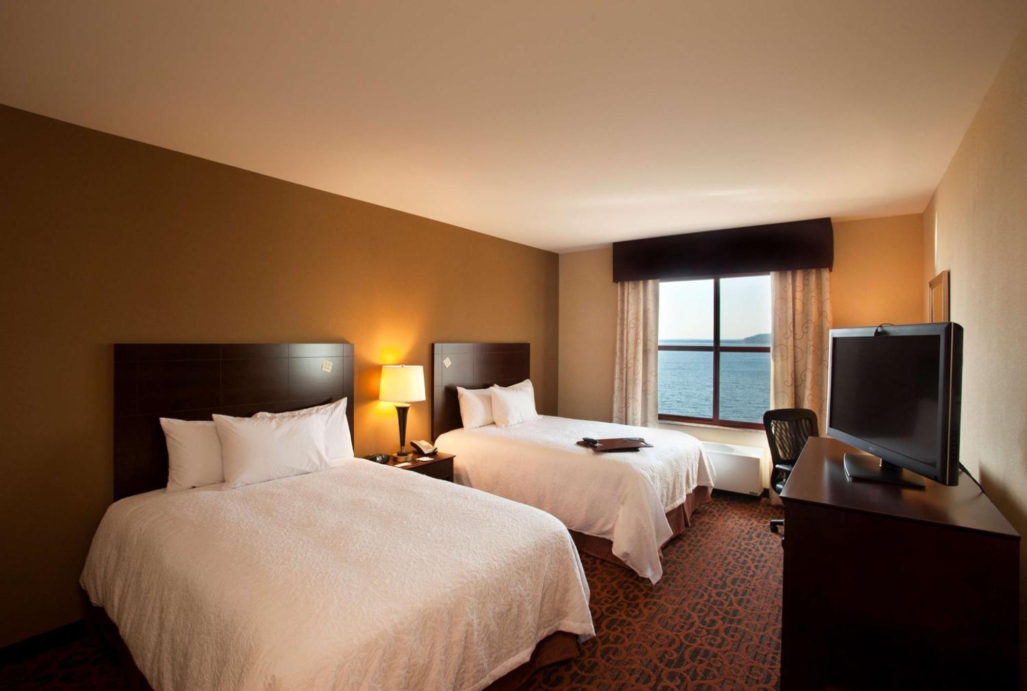 Hampton Inn Marquette-Waterfront מראה חיצוני תמונה